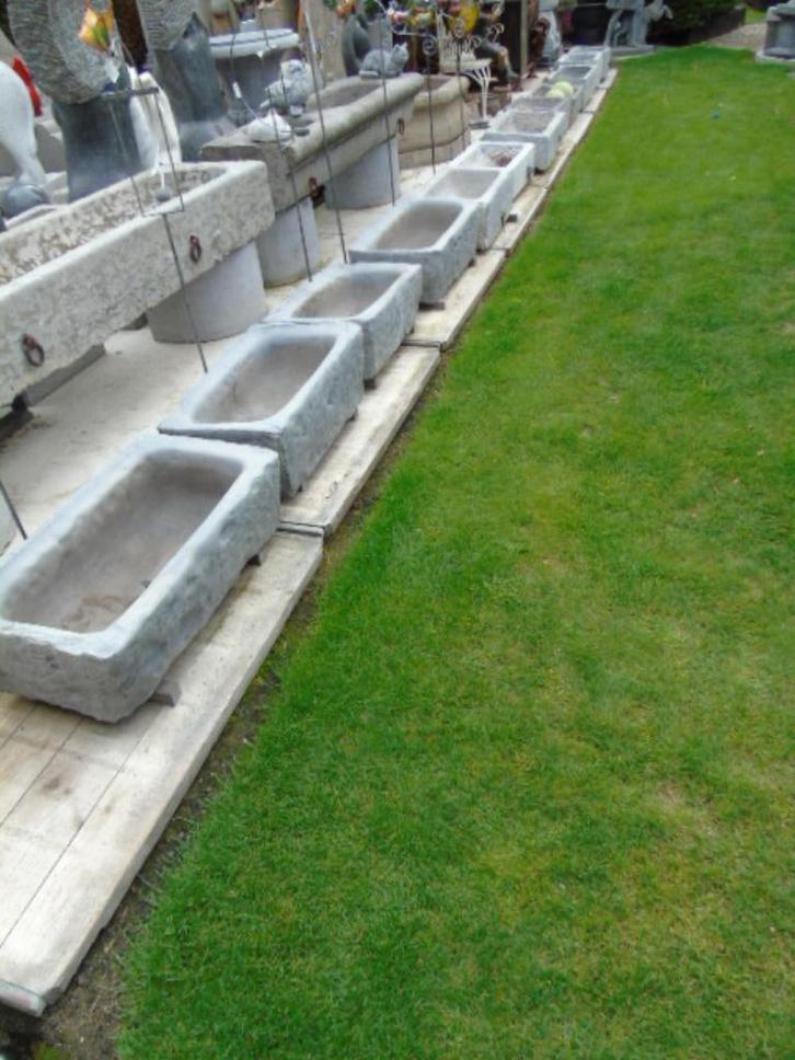 auge bac en pierre bleu , jardinière , grand choix !!, Jardin & Terrasse, Bacs à fleurs & Jardinières, Comme neuf, Pierre, Intérieur