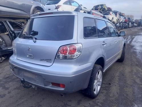 TREKHAAK Mitsubishi Outlander (CU) (03-2001/09-2007), Auto-onderdelen, Ophanging en Onderstel, Mitsubishi, Gebruikt