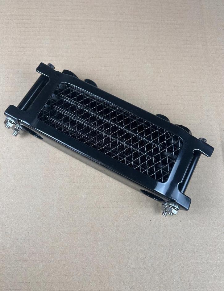 Complete oliekoeler set 4 lagen zwart voor Dax, Monkey, PBR, Fietsen en Brommers, Brommeronderdelen | Algemeen, Nieuw, Overige typen