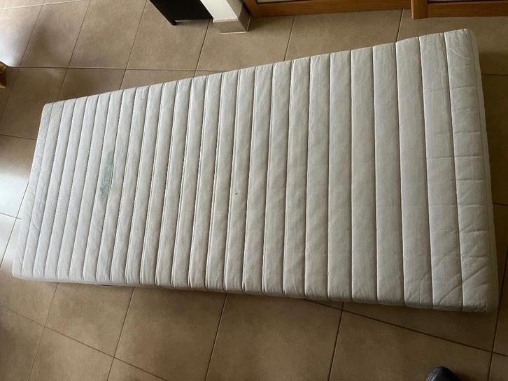 eenpersoonsmatras, Huis en Inrichting, Slaapkamer | Matrassen en Bedbodems, Gebruikt, Matras, 90 cm, 200 cm, Eenpersoons, Ophalen