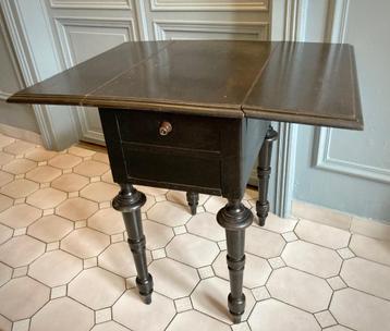 Guéret Frères Paris - 1870 - Table à volets disponible aux enchères