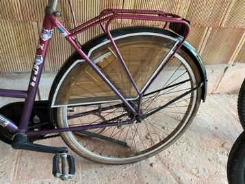 Ik verkoop deze vanwegen nieuwen fiets beschikbaar voor biedingen