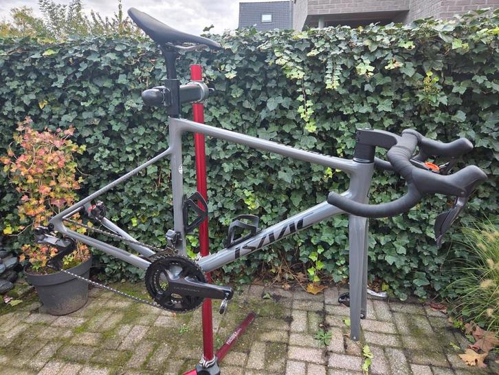 Isaac Element 2025 frame, Fietsen en Brommers, Fietsen | Racefietsen, Zo goed als nieuw, Ophalen