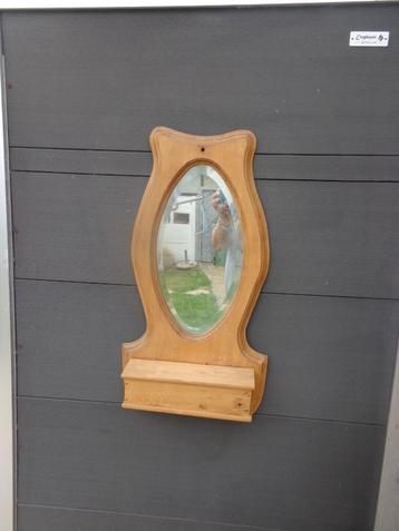 spiegel beschikbaar voor biedingen