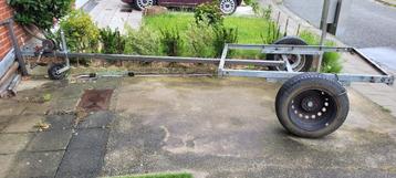 catamaran/boottrailer beschikbaar voor biedingen