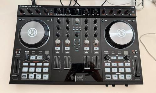 Traktor Kontrol S4 MK2, Muziek en Instrumenten, Dj-sets en Draaitafels, Zo goed als nieuw, Ophalen