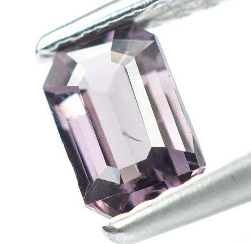 Zeldzame Natuurlijke Spinel – 0,47 ct – Deep Purplish Pink –, Handtassen en Accessoires, Edelstenen, Zo goed als nieuw, Ophalen
