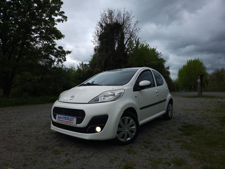 PEUGEOT 107 2013 1.0L - 144.204 KM Prijs: 3.500€, Auto's, Peugeot, Bedrijf, Te koop, ABS, Alarm, Elektrische ramen, Isofix, Radio