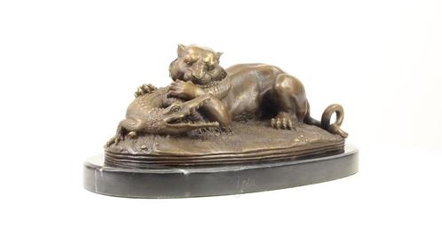 Prachtig Bronzen Beeld Tiger en Gavial GRATIS LEVERING, Antiek en Kunst, Antiek | Brons en Koper, Brons, Verzenden