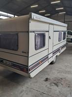 Caravan Burstner Holiday  met omnistor luifel, Caravans en Kamperen, Caravans, Vast bed, Rondzit, Kachel, Particulier