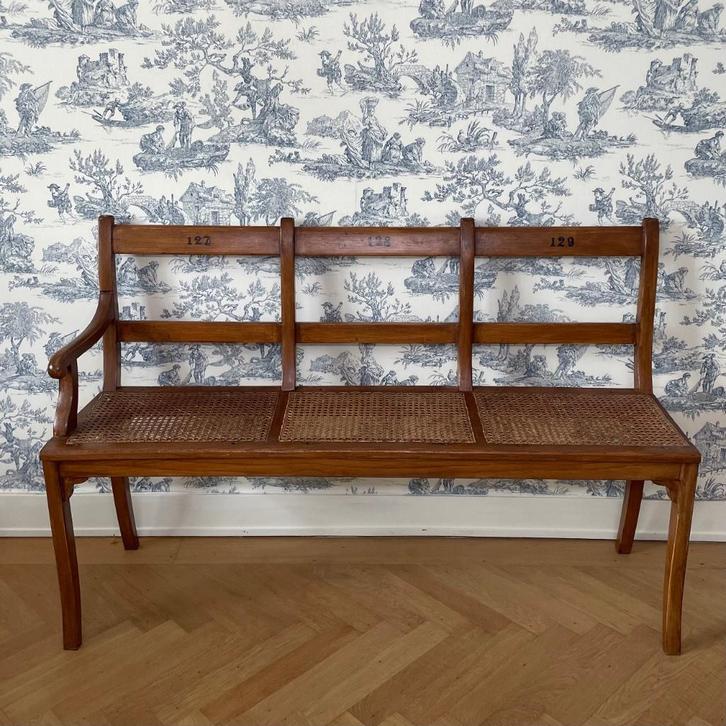 Banc d'église ancien en bois, Antiek en Kunst, Antiek | Meubels | Stoelen en Sofa's, Ophalen