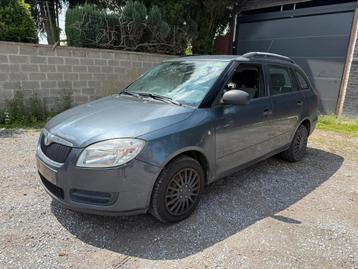 Skoda Fabia 12i essence 70cv Breaks an09 da ve vc Euro4 beschikbaar voor biedingen