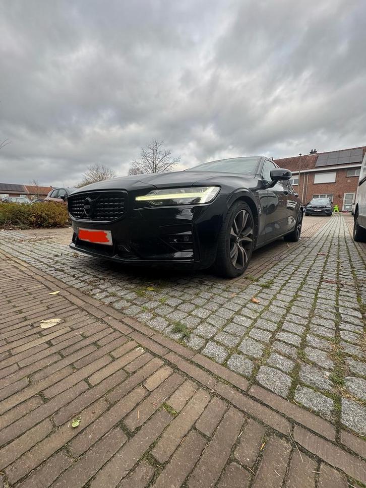 Volvo S60 T5 2.0 benzin 2020, 70000km, Auto's, Volvo, Particulier, S60, Benzine, Automaat, Zwart, Zwart, Leder, Ophalen