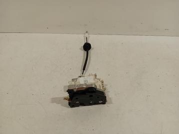 PORTIERVANGER CV ELEKTR. LINKS ACHTER A4 Avant Quattro (B8) beschikbaar voor biedingen