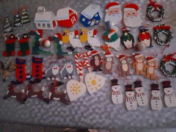 Kerst decoratie in hout beschikbaar voor biedingen