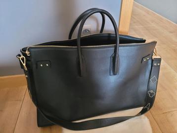 Grand sac en cuir beschikbaar voor biedingen