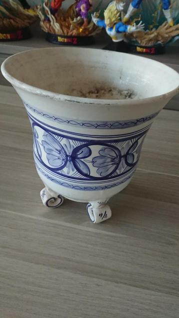 Pot de jardin en céramique beschikbaar voor biedingen