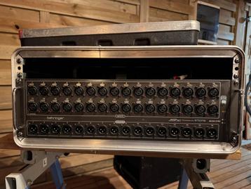 BEHRINGER S32 digital snake in case beschikbaar voor biedingen