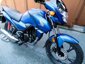 cbf 125cm3 2024 2024km gar 2029 garantie 1.2.3ans jhbmotos beschikbaar voor biedingen