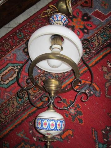 hanglamp beschikbaar voor biedingen