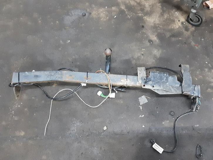 TREKHAAK Renault Kangoo / Grand Kangoo (KW) (01-2008/-), Auto-onderdelen, Ophanging en Onderstel, Renault, Gebruikt