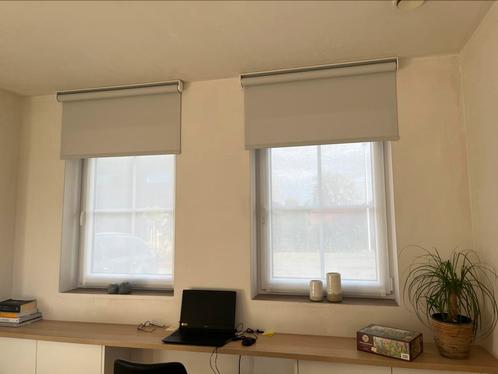 3 elektrische rolgordijnen, Huis en Inrichting, Stoffering | Gordijnen en Lamellen, Zo goed als nieuw, Beige, Ophalen