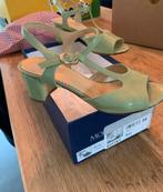 Sandalen, Ophalen, Zo goed als nieuw