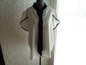 Blouse blanche/ Noire Taille XL 44 Neuve. beschikbaar voor biedingen