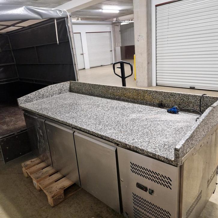 pizza tafel of slagerij tafel, Doe-het-zelf en Bouw, Werkbanken, Ophalen