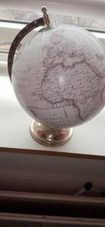 Globe terrestre, Maison & Meubles, Accessoires pour la Maison | Globes, Comme neuf, Enlèvement ou Envoi