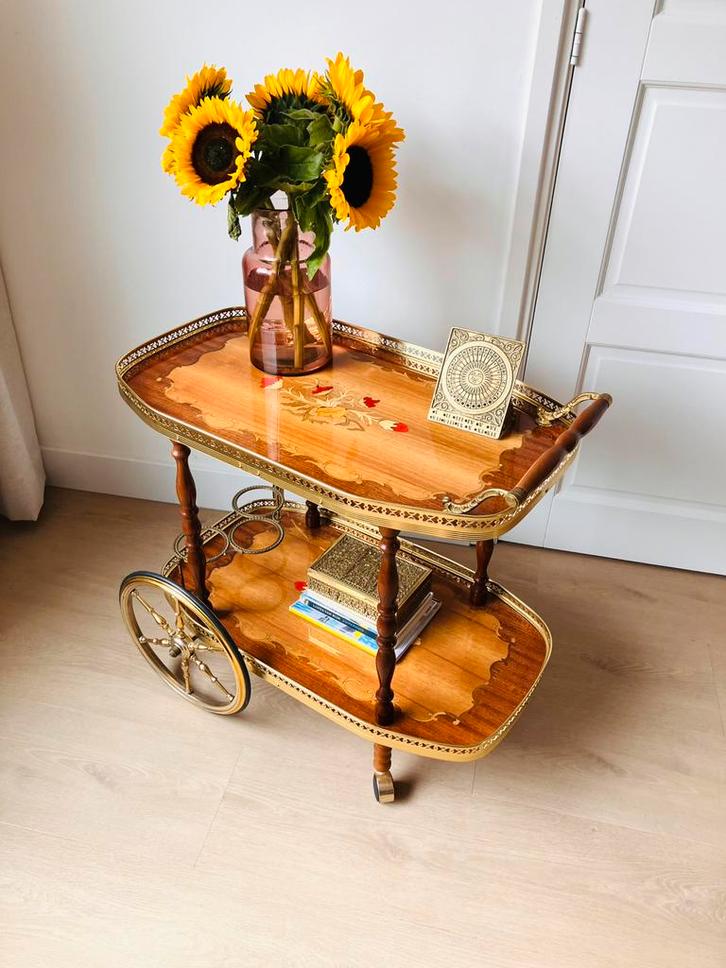 Vintage serveerwagen Hollywood Regency stijl. Italiaans., Huis en Inrichting, Tafels | Bijzettafels, Zo goed als nieuw, Overige vormen