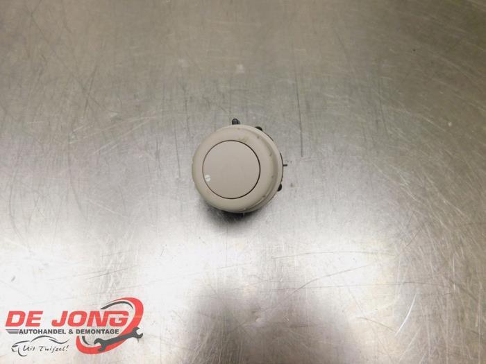 Schuifdak schakelaar van een Renault Espace, Auto-onderdelen, Interieur en Bekleding, Renault, Gebruikt, 3 maanden garantie, Ophalen of Verzenden