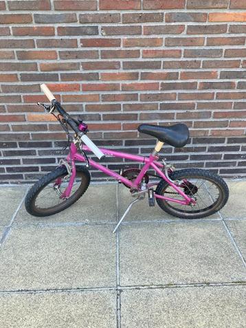 kinderfiets beschikbaar voor biedingen