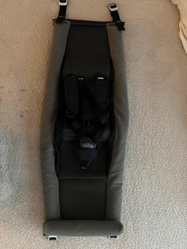 Thule chariot infant sling, Fietsen en Brommers, Fietsaccessoires | Aanhangwagens en Karren, Zo goed als nieuw, Kinderkar, Minder dan 20 kg