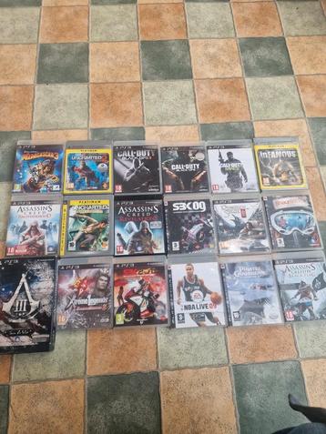 PS3 Ultra Slim 12 Go Bleu + 2 Manettes + 18 Jeux  beschikbaar voor biedingen