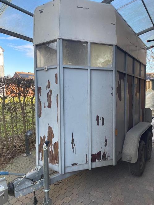 1,5 paardentrailer in uitstekende staat, Dieren en Toebehoren, Paarden en Pony's | Trailers en Aanhangwagens, Gebruikt, 1½-paards trailer
