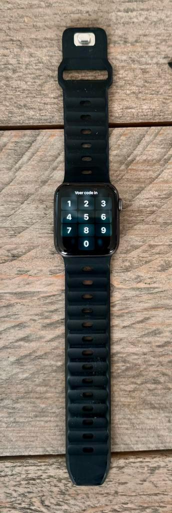 Apple Watch 6 /44mm Space Gray! beschikbaar voor biedingen