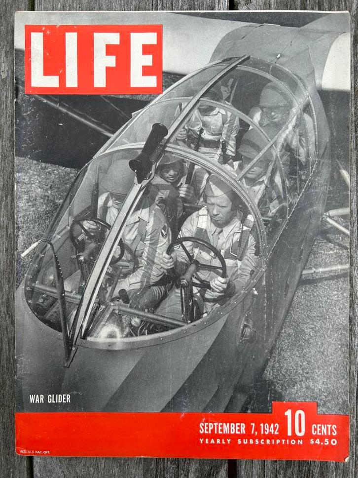Glider and WAAC: LIFE magazine US WW2 7 September 1942, Verzamelen, Militaria | Tweede Wereldoorlog, Ophalen of Verzenden
