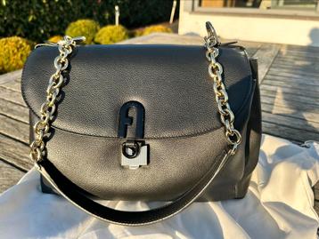 ZWARTE FURLA HANDTAS  beschikbaar voor biedingen