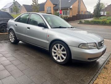 Audi A4 Sedan *Oldtimer* Schuifdak* Airbags* beschikbaar voor biedingen