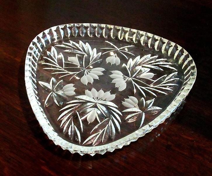 Vintage kristallen Duindoorn fruitschaal, Leningrad van '70., Antiek en Kunst, Antiek | Glaswerk en Kristal, Ophalen of Verzenden