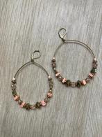 Oorbellen hangers met diverse steentjes/kralen, Handtassen en Accessoires, Oorbellen, Ophalen of Verzenden, Nieuw, Beige, Hangers