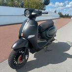GTS Cappucino 50cc scooter, Fietsen en Brommers, Ophalen, Zo goed als nieuw
