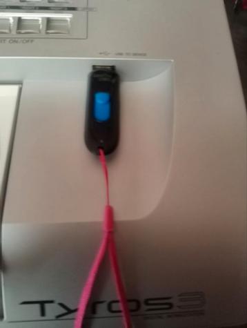 140 .000 styles USB stick  beschikbaar voor biedingen