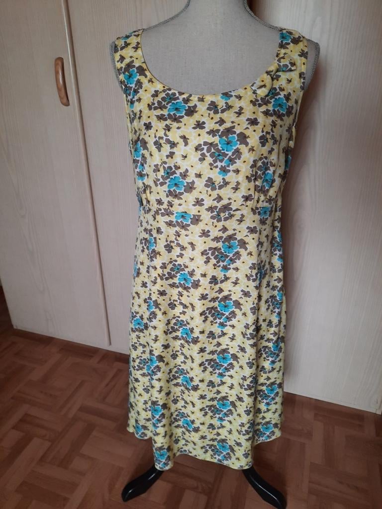 Kleedje Maat 40, Enlèvement ou Envoi, Comme neuf, Taille 38/40 (M)