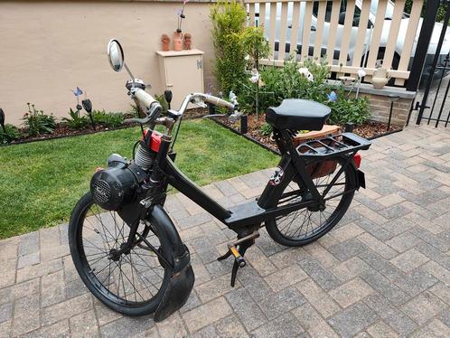 Solex 330 met sport cilinder en papieren voor inschrijving, Fietsen en Brommers, Brommers | Solex, Zo goed als nieuw, Ophalen