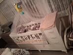 Baby bed,het schommelt ook.met nieuwe matras.250 euro, Kinderen en Baby's, Ophalen, Nieuw, Matras