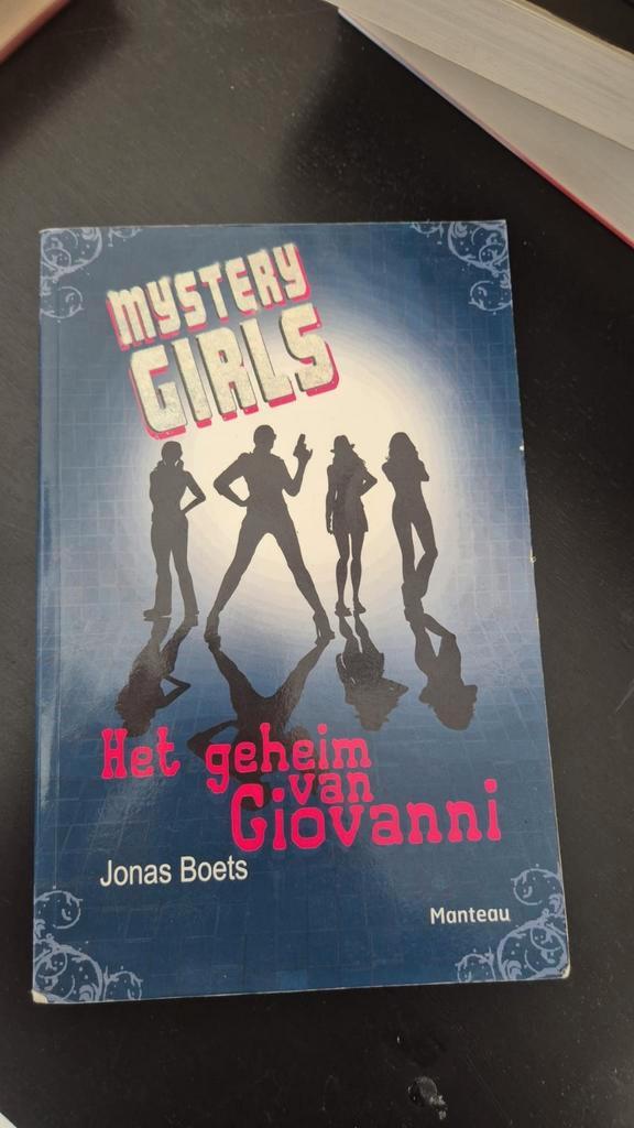 Jonas Boets - Het geheim van Giovanni, Boeken, Kinderboeken | Jeugd | 13 jaar en ouder, Zo goed als nieuw, Ophalen