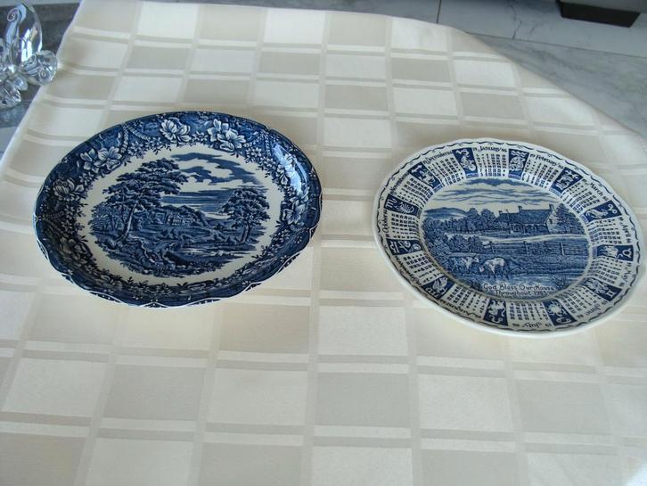 Lot 1plat, poinçonnée Barra,1 plat motif Zodiaques, vintage, Antiquités & Art, Antiquités | Porcelaine, Enlèvement ou Envoi