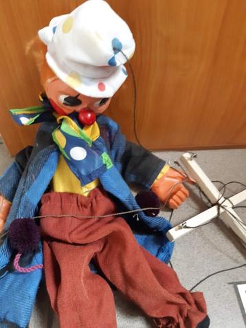 houten pop majorette  beschikbaar voor biedingen
